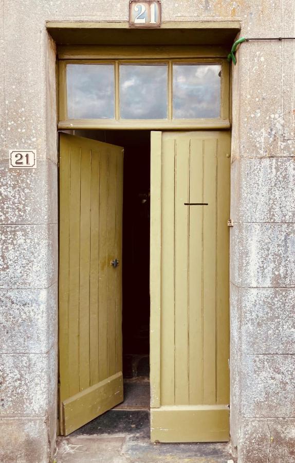 Joli Studio A Deux Pas Du Chateau Et Du Centre Vitré Екстериор снимка